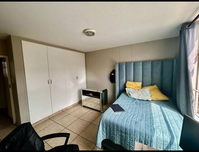 2 BEDROOM APARTMENT FOR SALE IN WONDERBOOM SOUTH